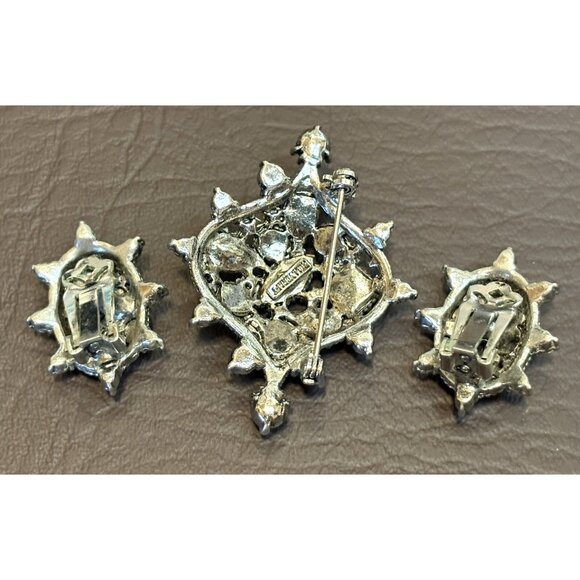 Vintage Hollycraft Multi Color Rhinestone Faux Pearl Brooch And Clip Earrings - Picture 6 of 12